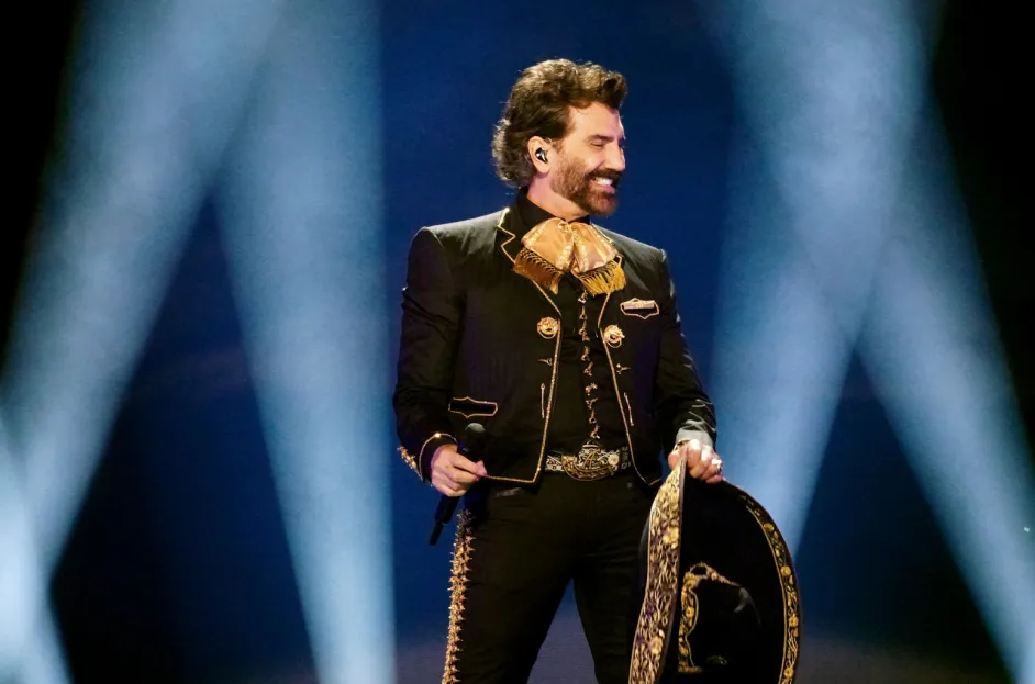 Alejandro-Fernandez
