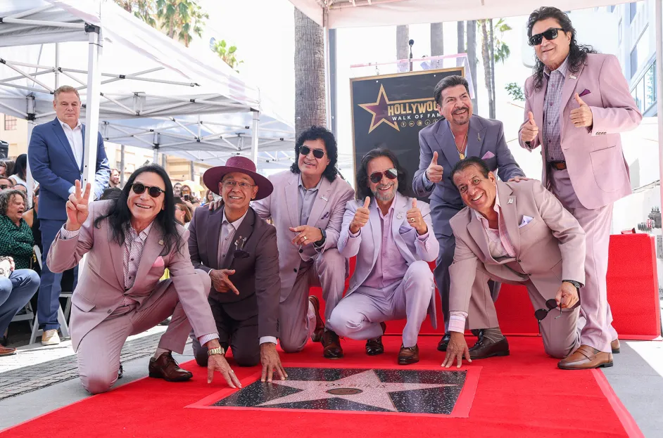 los-bukis-walk